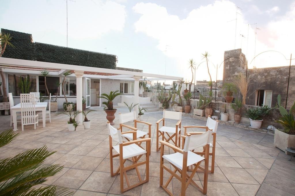 B&B Il Castello Lecce Bagian luar foto